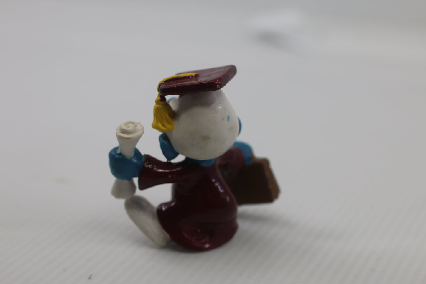 PEYO SCHLEICH VTG 1981 SMURFS # 20130 BROWN GRADUATE SMURF PVC FIGURINE