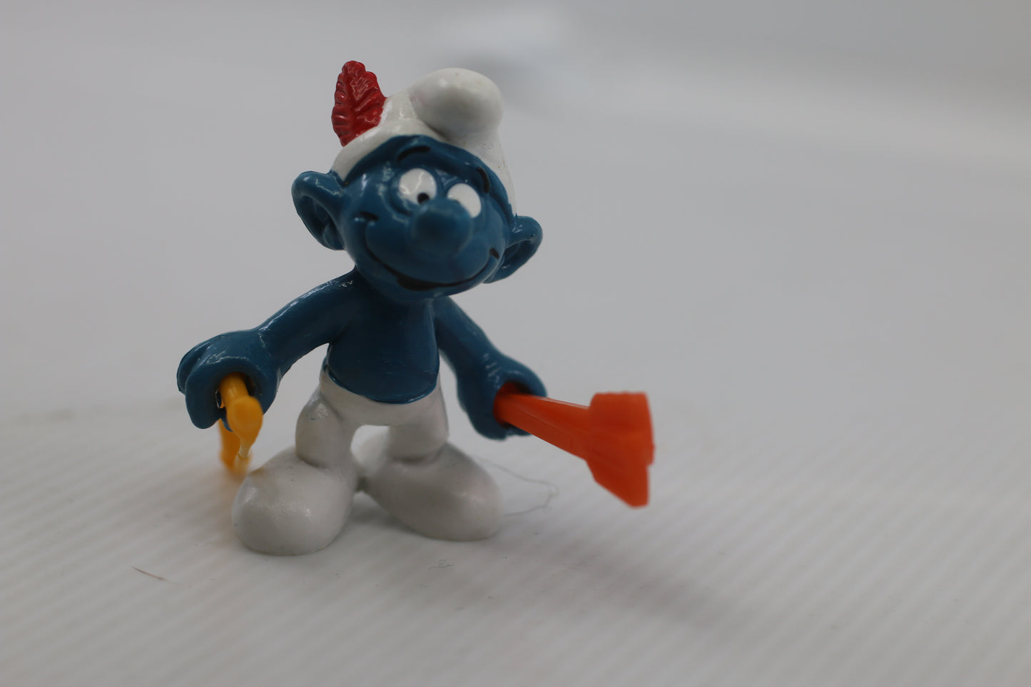 ARCHER SMURF - Bow & Arrow - Vintage SMURFS Bully PVC Figure