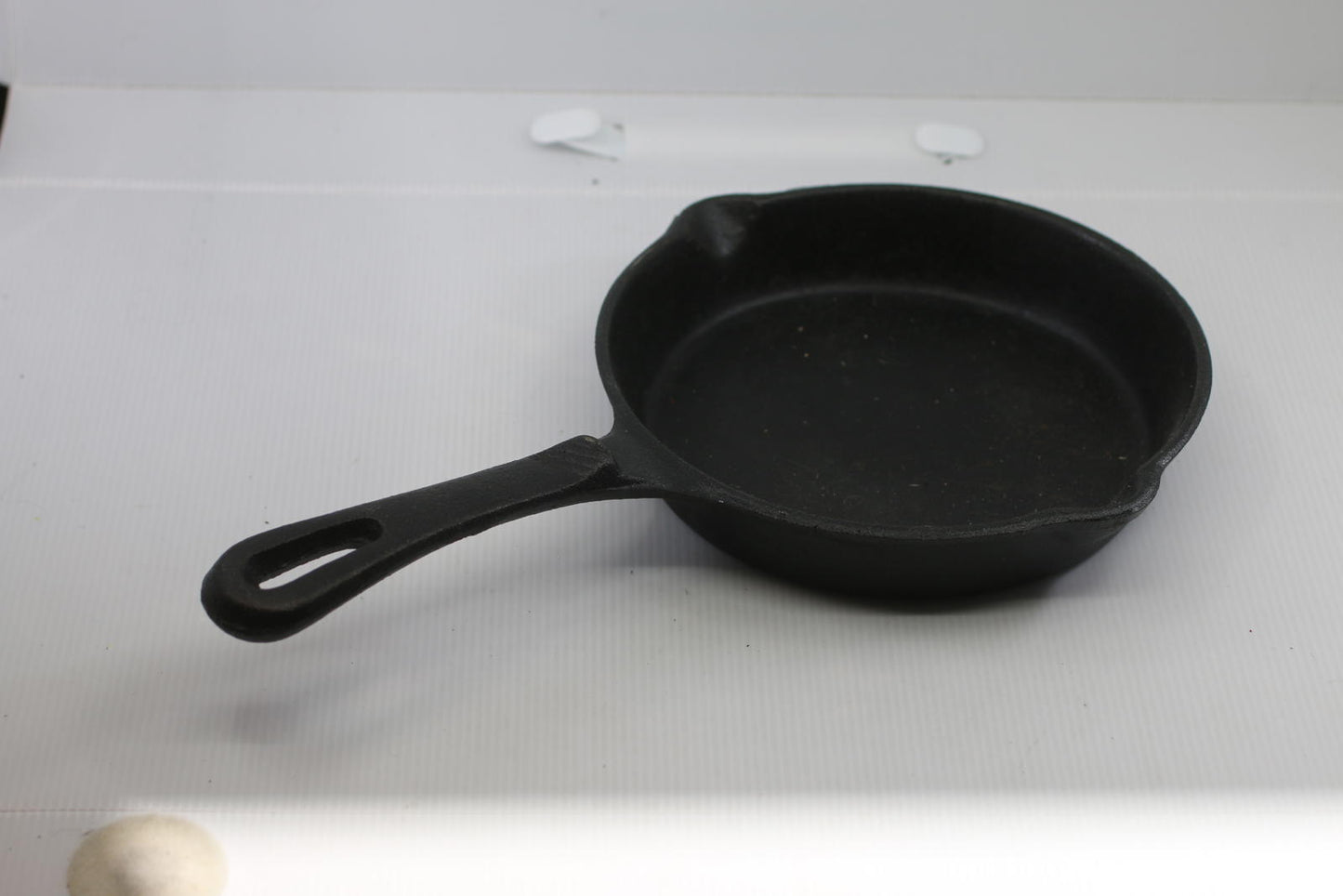 Small Cast Iron Skillet Frying Pan 7in Pre-Seasoned Heavy Duty