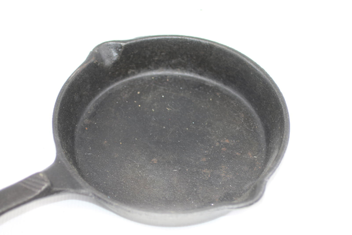 Small Cast Iron Skillet Frying Pan 7in Pre-Seasoned Heavy Duty