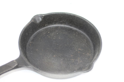 Small Cast Iron Skillet Frying Pan 7in Pre-Seasoned Heavy Duty