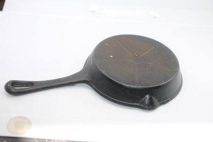 Small Cast Iron Skillet Frying Pan 7in Pre-Seasoned Heavy Duty