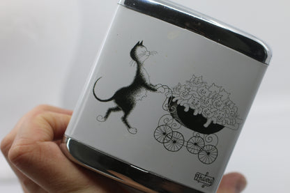 Napkin dispenser Dubout and Editions Clouet with cute cats desigh