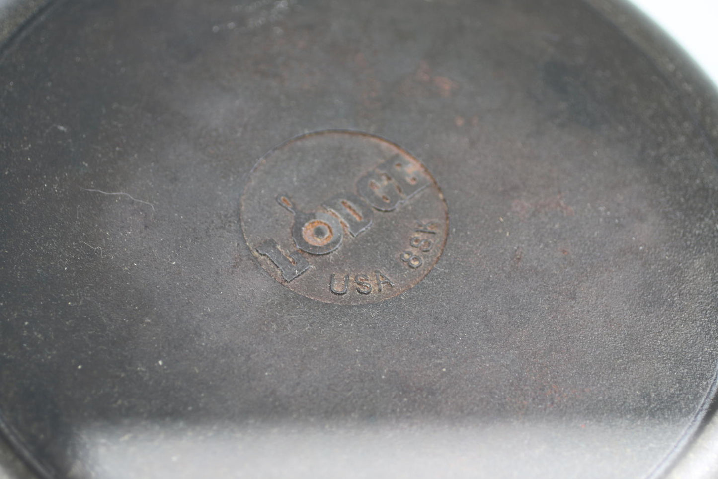 Lodge USA 8SK Cast Iron Skillet 10.25in Frying Pan Pre-Owned