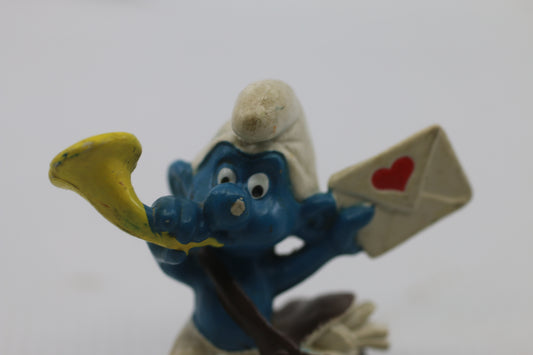 Smurfs Postman Smurf 1978 Valentine Letter Vintage Figure PVC Toy Figurine Peyo