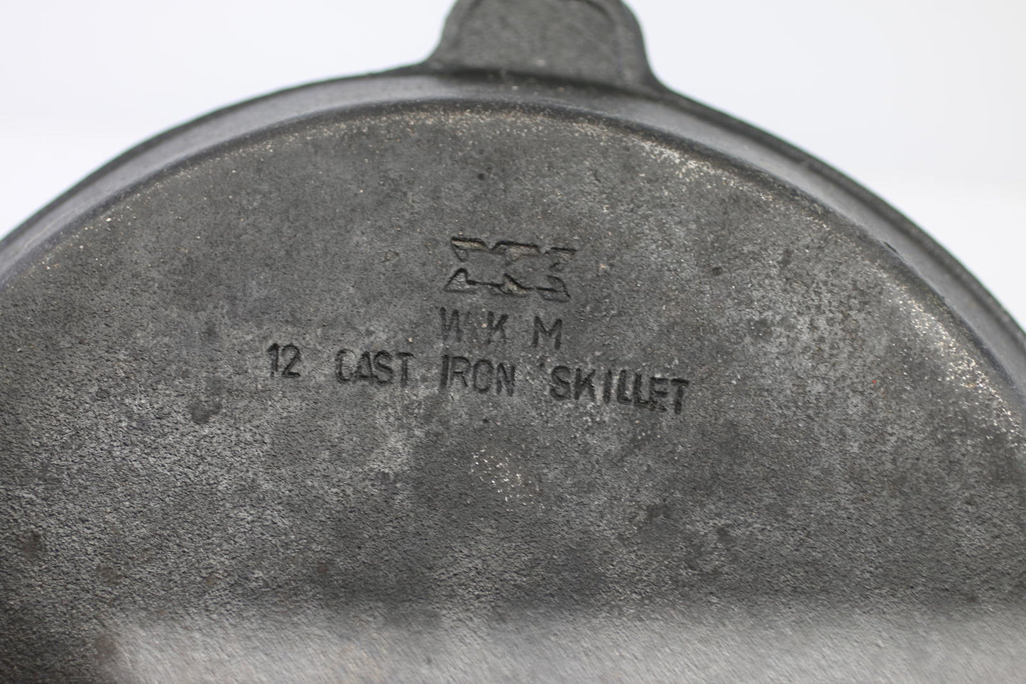 12in Cast Iron Skillet Frying Pan Dual Spout Made in China