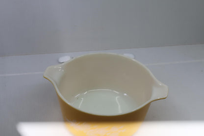Vintage PYREX Casserole Dish 472-B BUTTERFLY Yellow NO LID