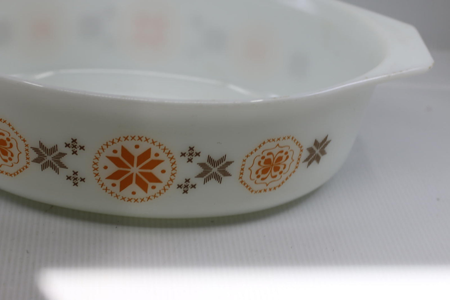 Vintage Pyrex #045 2 1/2 Qt Town & Country Pattern Oval Casserole Dish *No Lid*