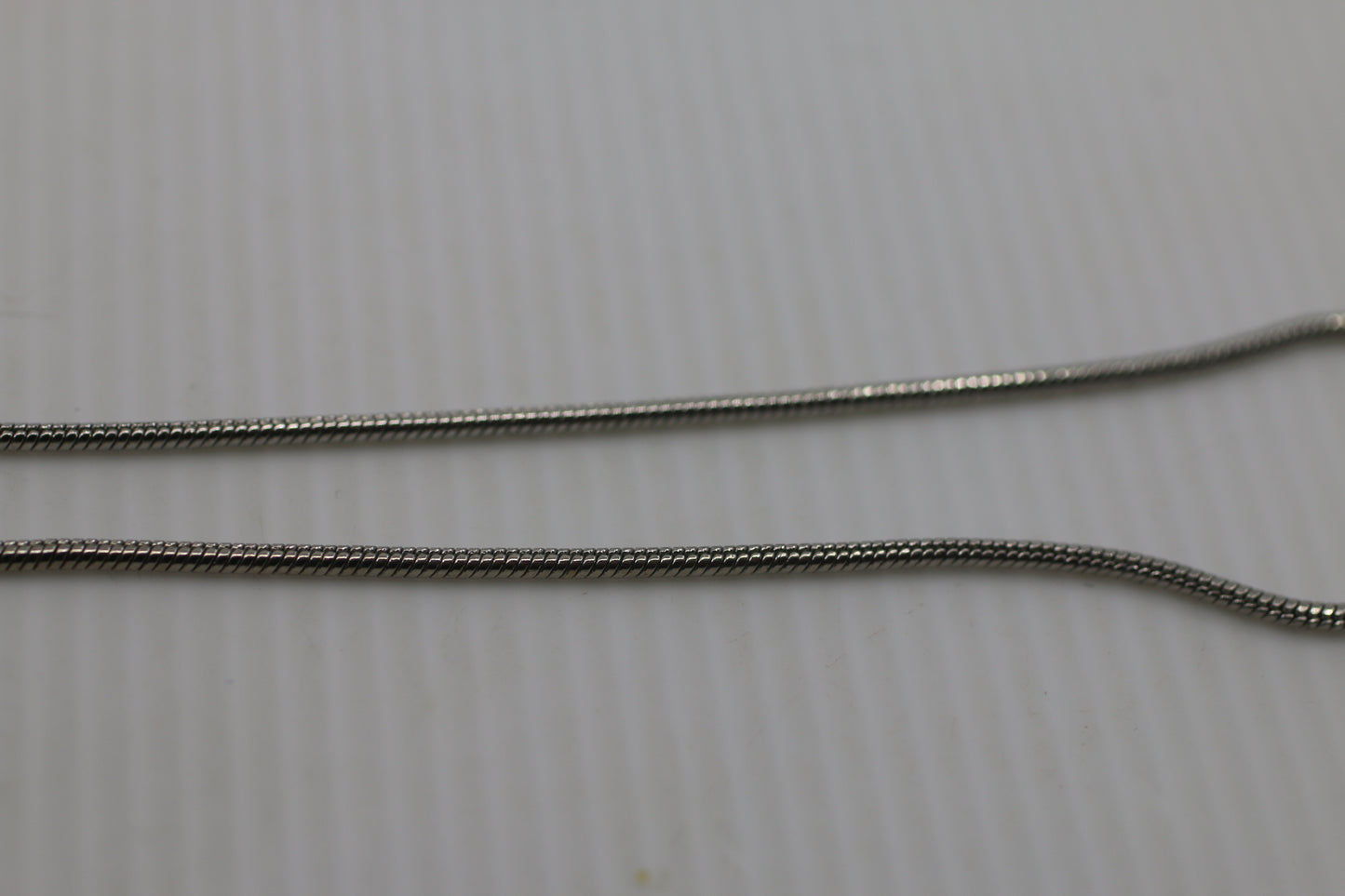 Vintage SPOUTNIK Silver Tone Snake Chain Necklace w/ Extender – Minimalist Retro Jewelry