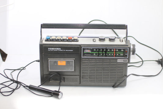 Vintage Toshiba RT-520F FM AM Cassette Recorder Boombox Japan w/Mic