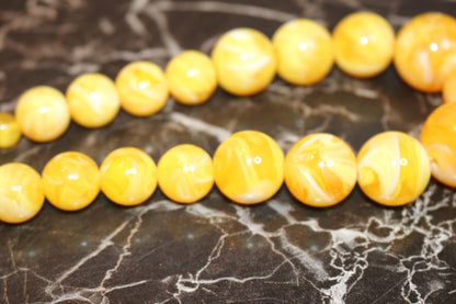 Vintage style Marbled egg yolk Resin beads handmade Necklace from 1960's