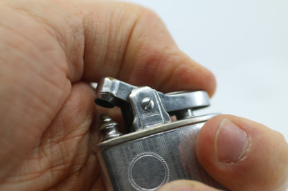 Vintage Ronson Petrol Lighter Silver Tone Vertical Ribbed Case – Made in England