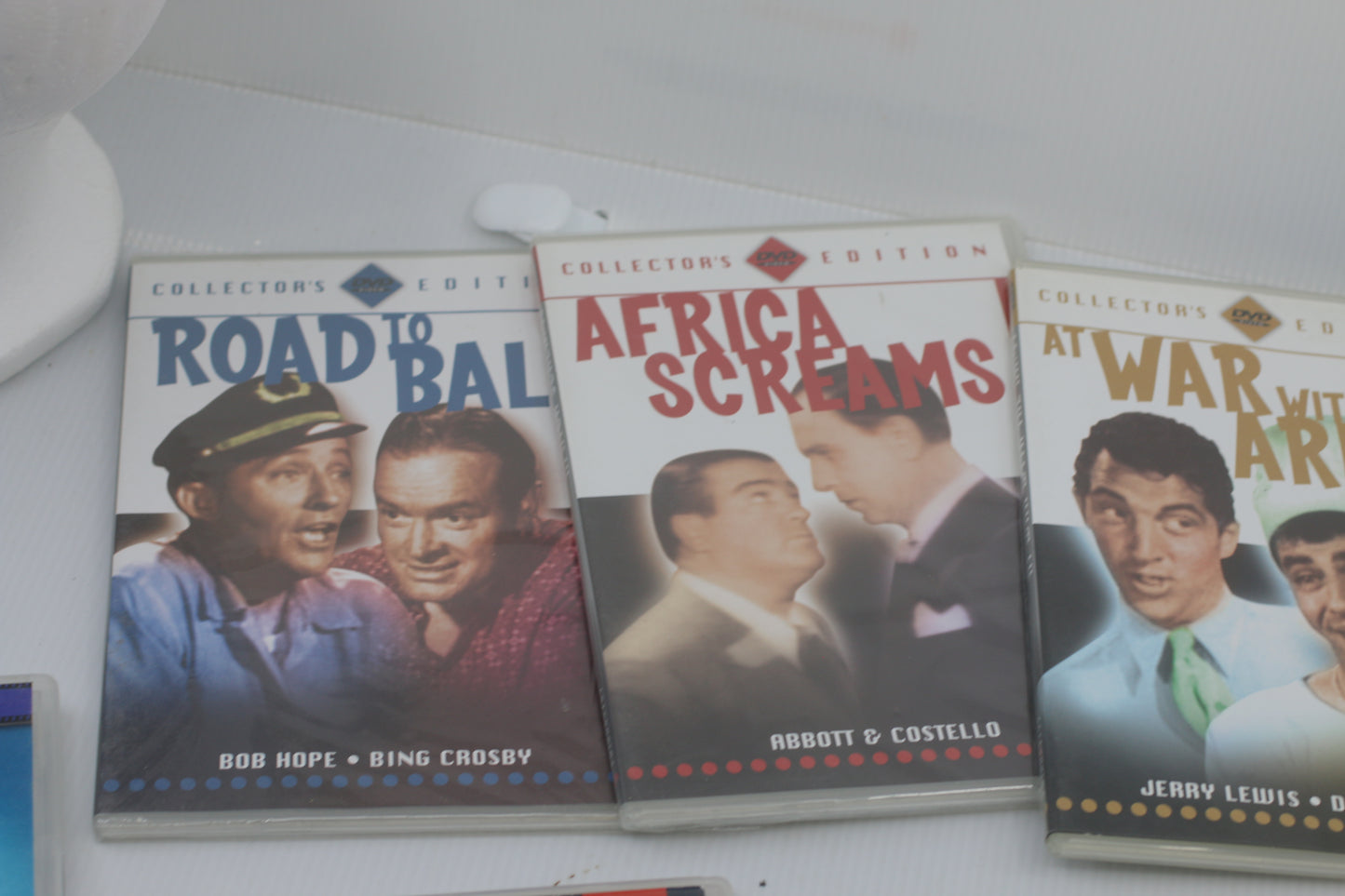 Lot dvd Road to bal+Africa Screams+AtWar with the army Abbott & Costello