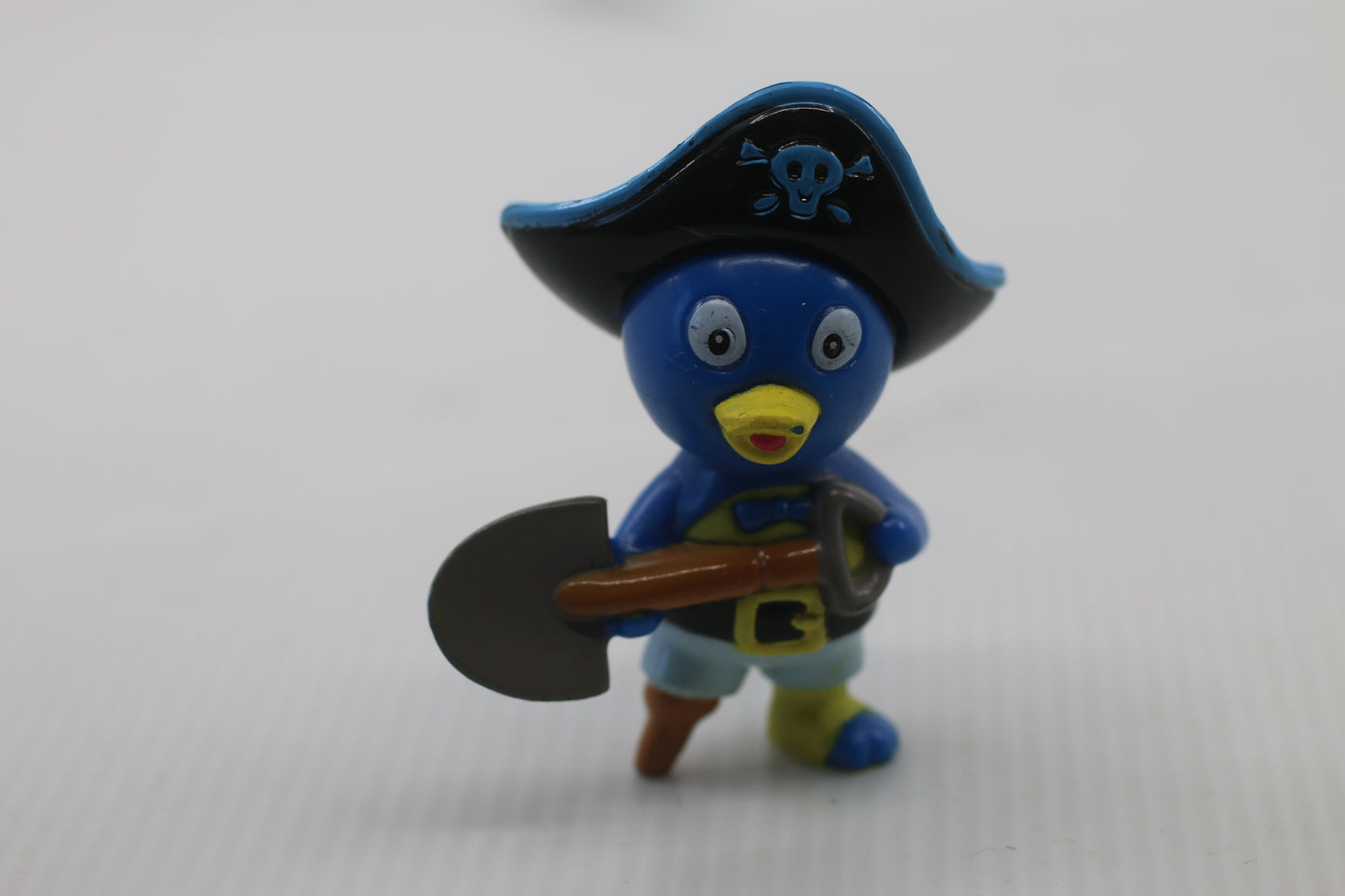 Backyardigans Peg Leg Pirate Penguin Pablo figure toy