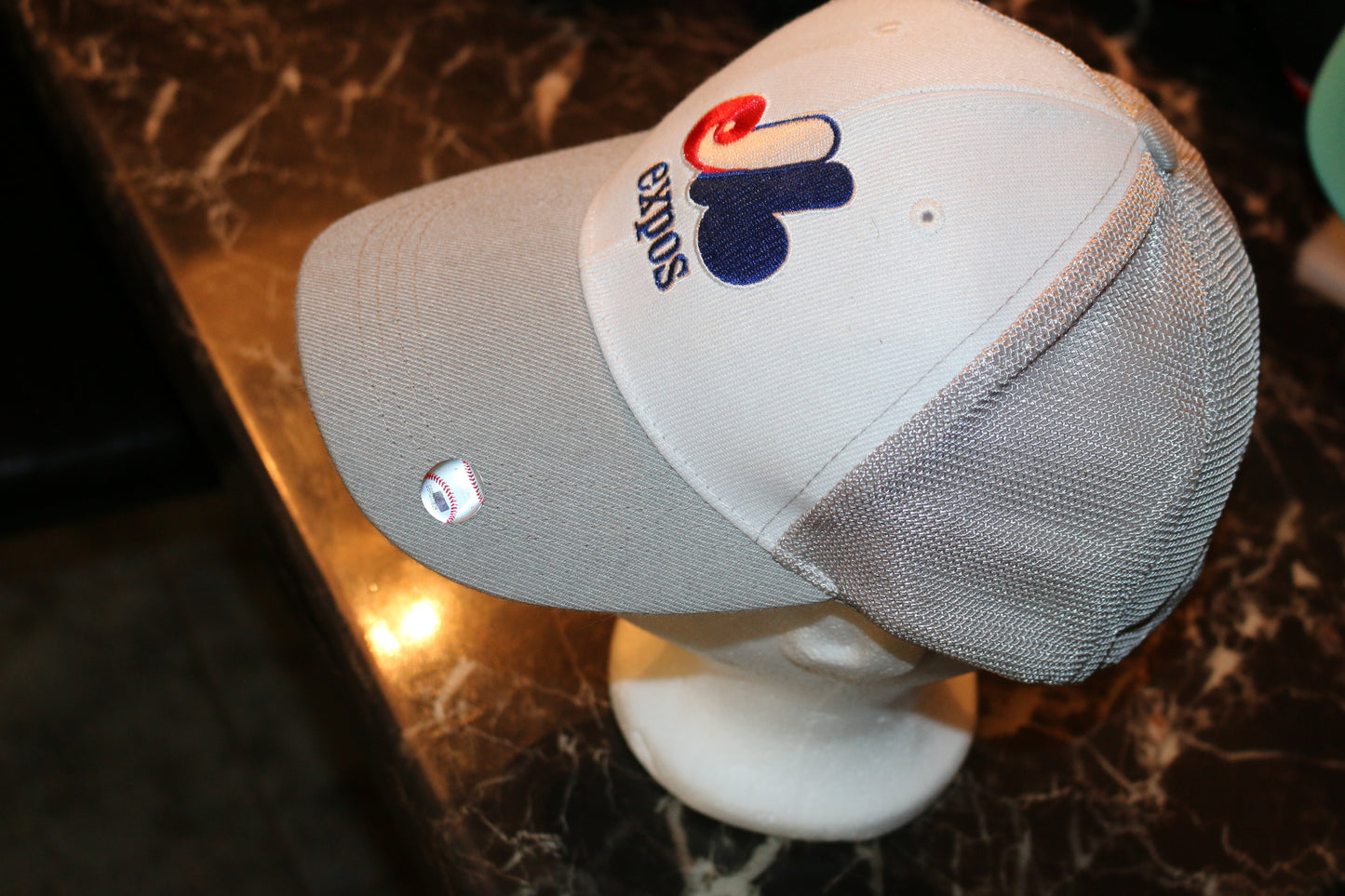 Men'S Mlb Montreal Expos Trucket Hat Adjustable Cap Coors Light