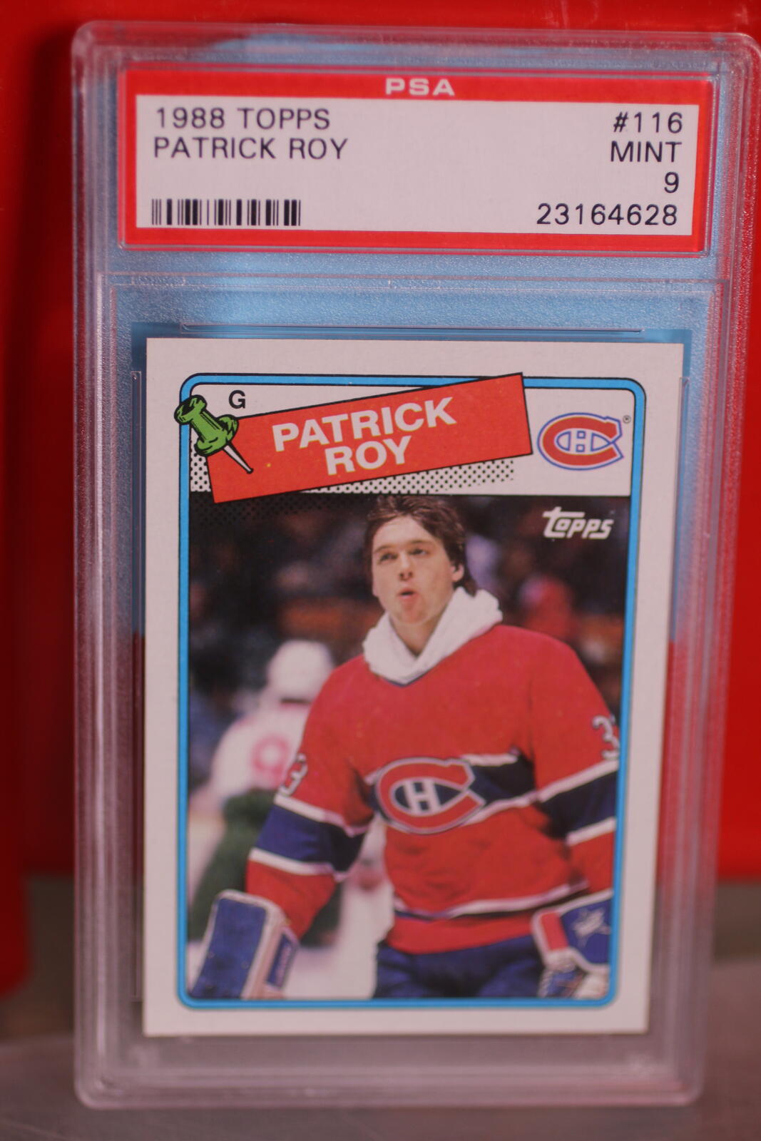 1988 Topps Goaler player Patrick Roy Hockey Card #116 PSA Mint 9