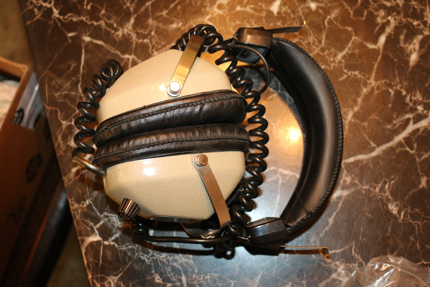 Vintage Realistic Nova Pro 8 Ohm Stereo Headphones Japan Hi-Fi