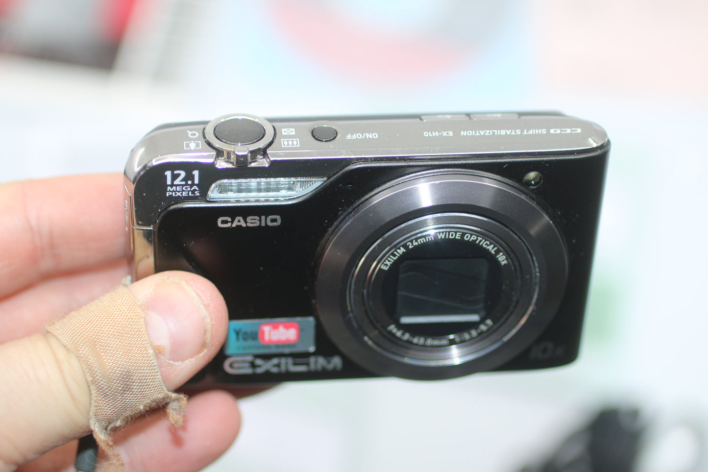 Casio Exilim EX-H10 12.1MP Digital Camera Black Boxed Complete w/ Case SD Card