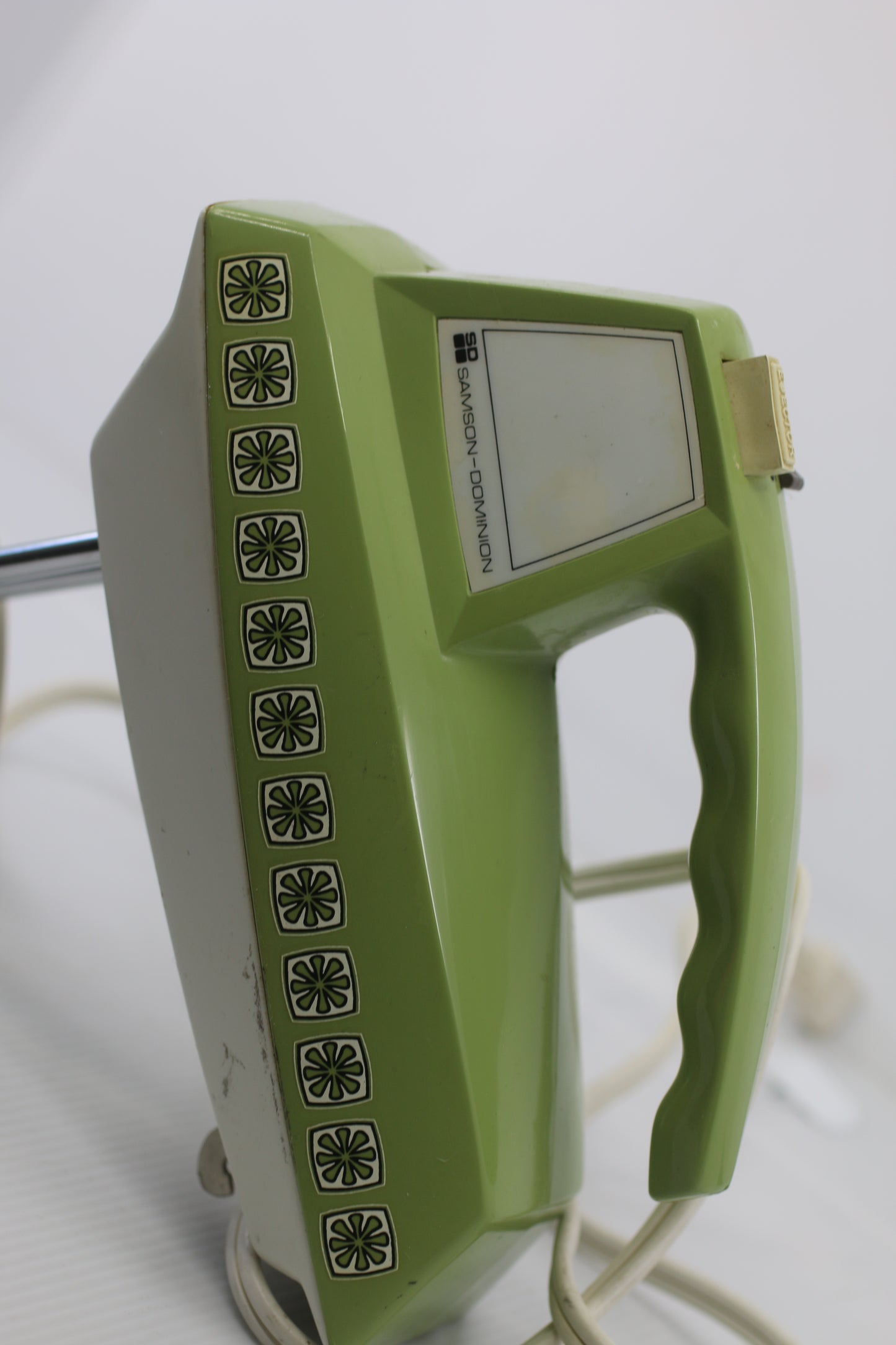 Vintage Samson-Dominion Green Hand Mixer – Model 1008A – 100W