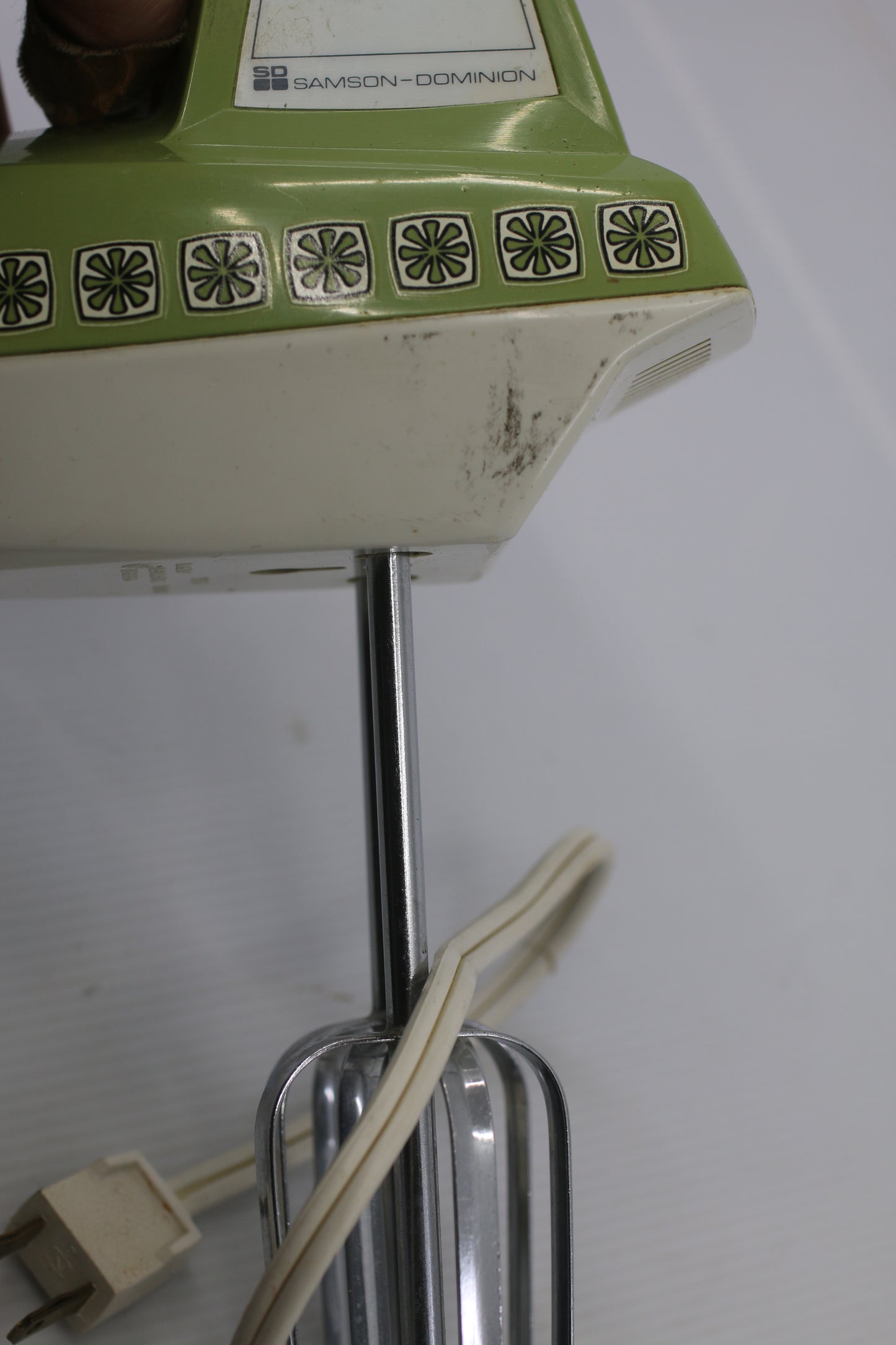 Vintage Samson-Dominion Green Hand Mixer – Model 1008A – 100W