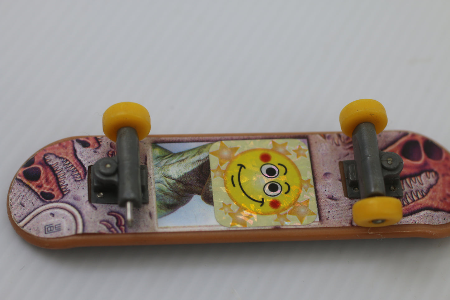 Tech Deck Fingerboard Lot – 3 Mini Skateboards + Parts & Accessories Used / Mixed