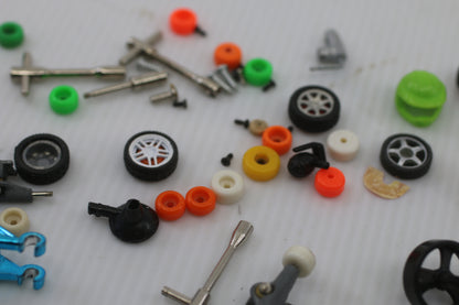 Tech Deck Fingerboard Lot – 3 Mini Skateboards + Parts & Accessories Used / Mixed