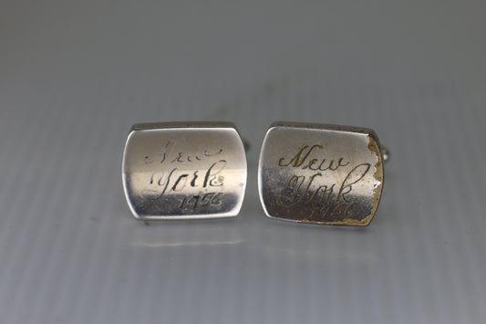 Vintage “New York 1956” Engraved Silver-Tone Cufflinks – Mid-Century Souvenir