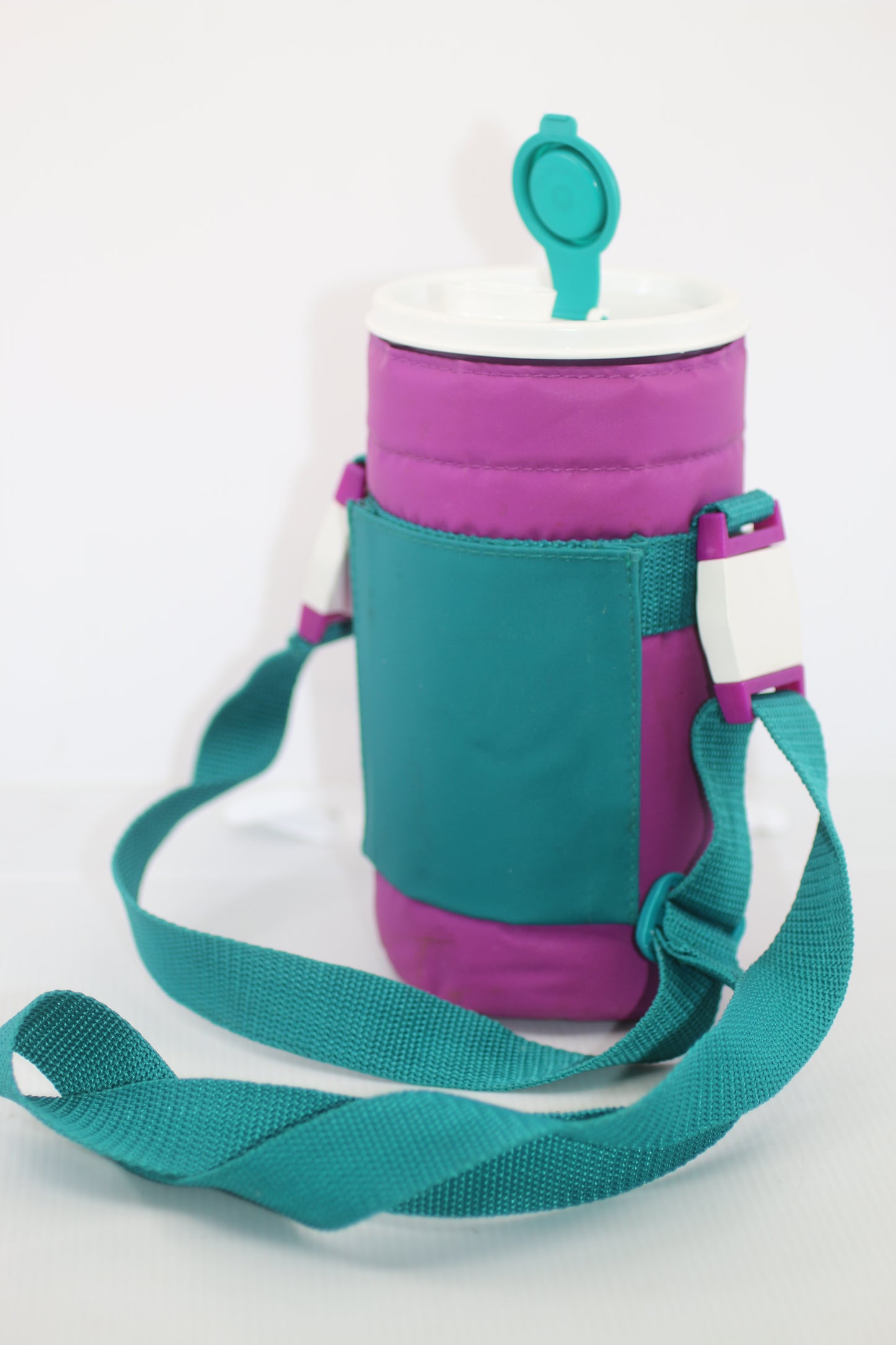 Tupperware Thirstquake 30oz. Tumbler Vintage With Insulated Carrying Bag Purple