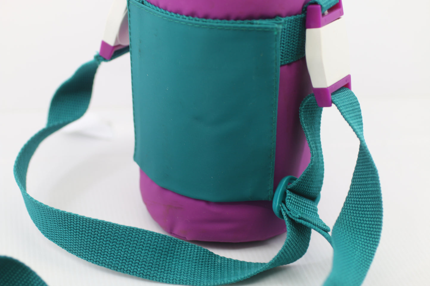 Tupperware Thirstquake 30oz. Tumbler Vintage With Insulated Carrying Bag Purple