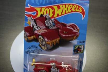 Hot Wheels 178/250 Knight Draggin' Red 6/10 Street Beasts Long Card New