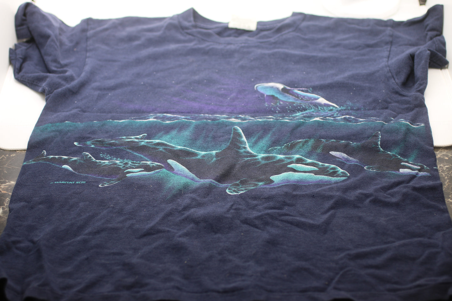 Vintage 90s sea world Gildan Size Medium Orcas T-Shirt