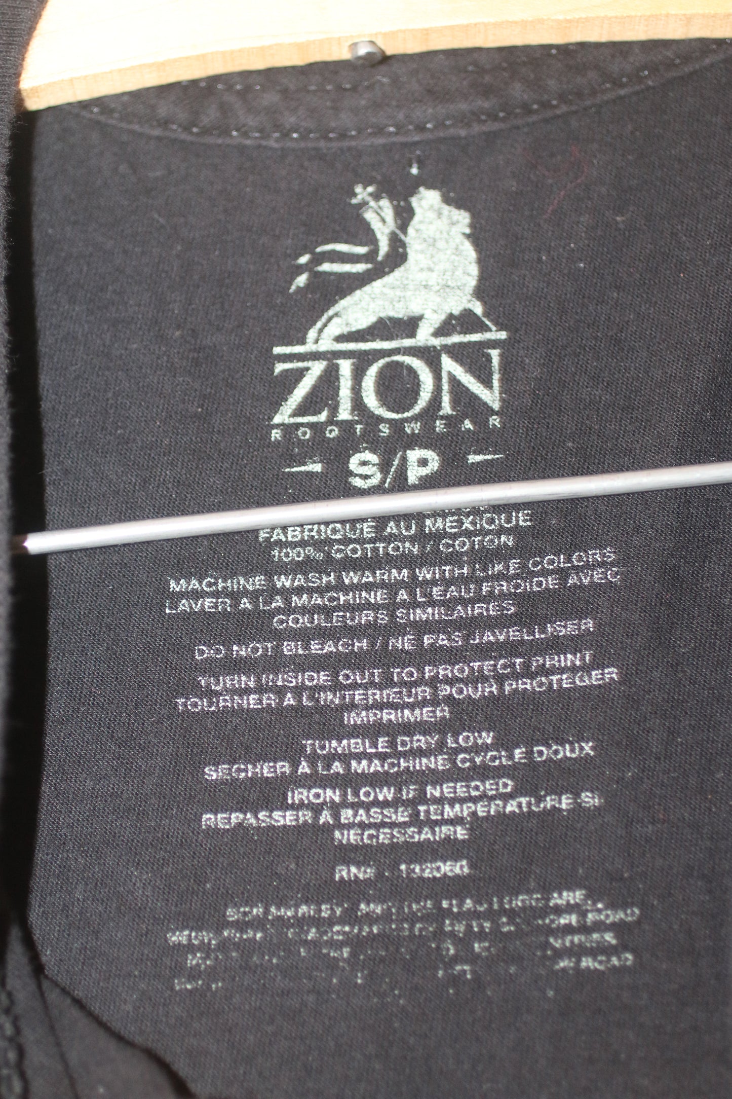 Bob Marley Zion Rootswear T-Shirt Black Smoking Print Reggae Mens Size S
