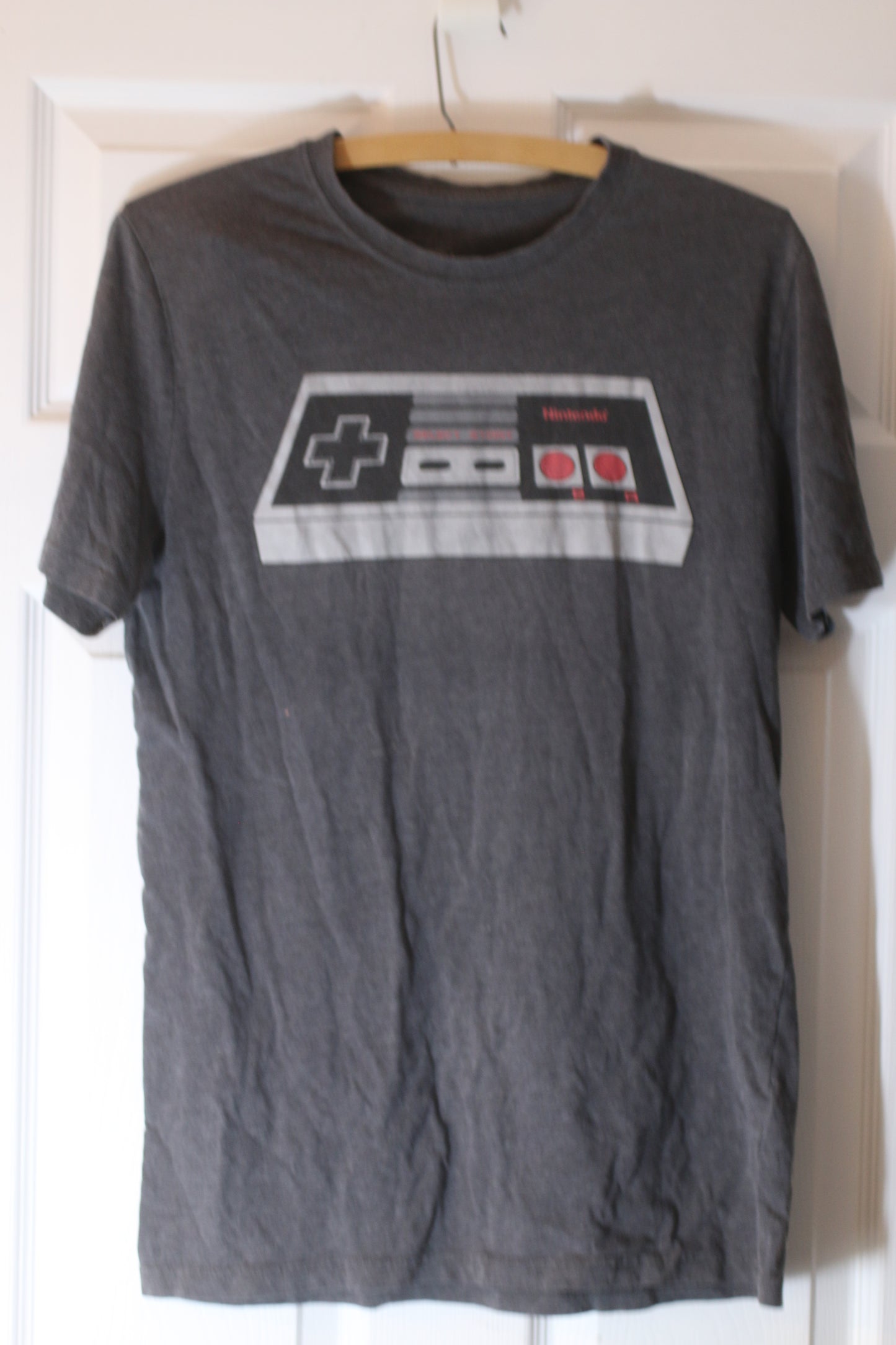 Nintendo NES Controller Graphic T-Shirt Dark Grey Gamer Tee Retro Gaming