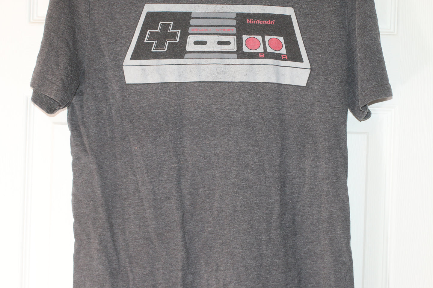 Nintendo NES Controller Graphic T-Shirt Dark Grey Gamer Tee Retro Gaming