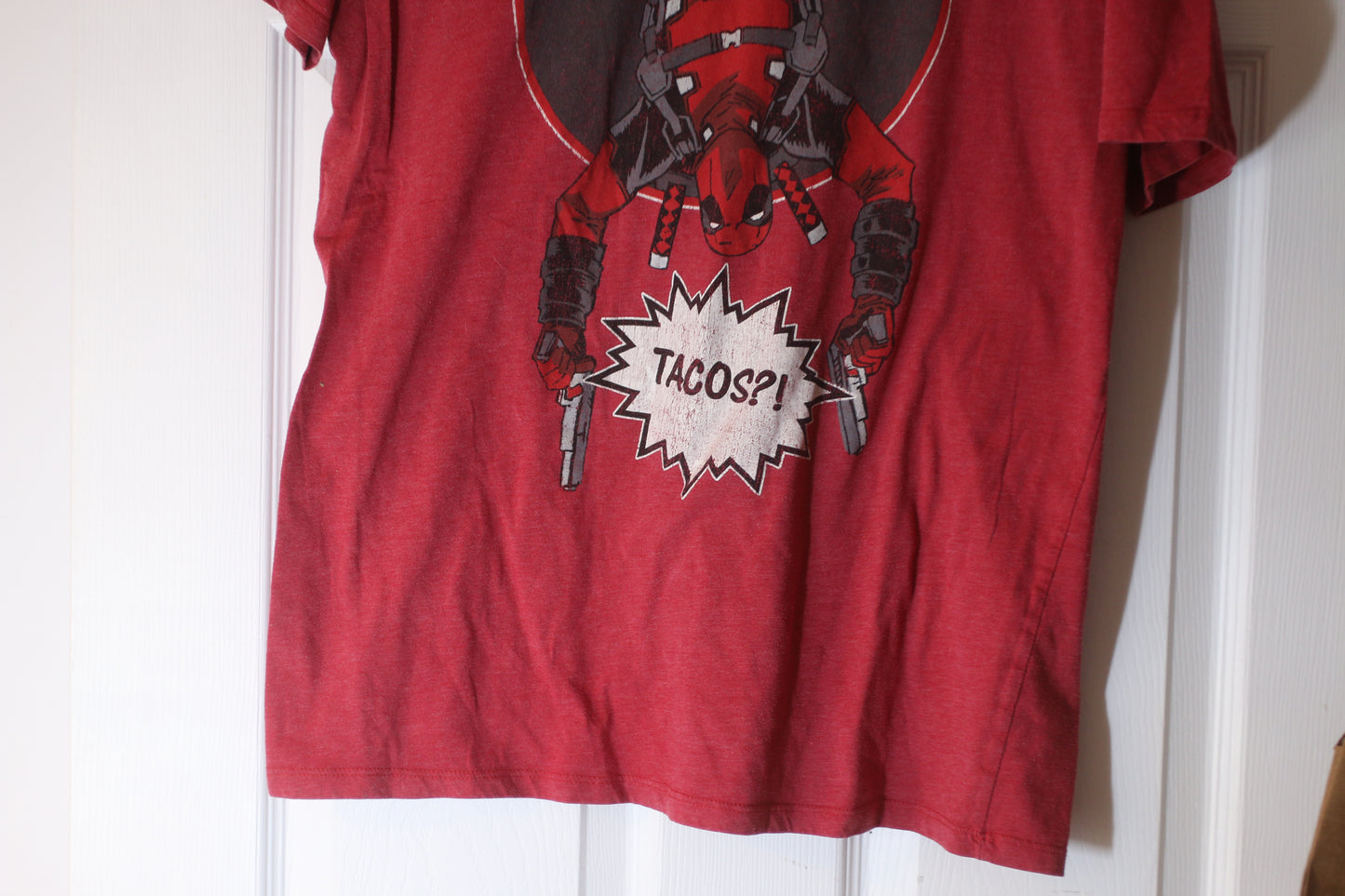 Marvel Deadpool “Tacos?!” Graphic T-Shirt Red Large Fifth Sun Comic Tee