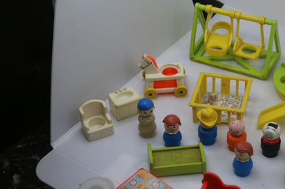 huge Lot Of Mixed figures toys vintage Little people Fisher-Price accessories