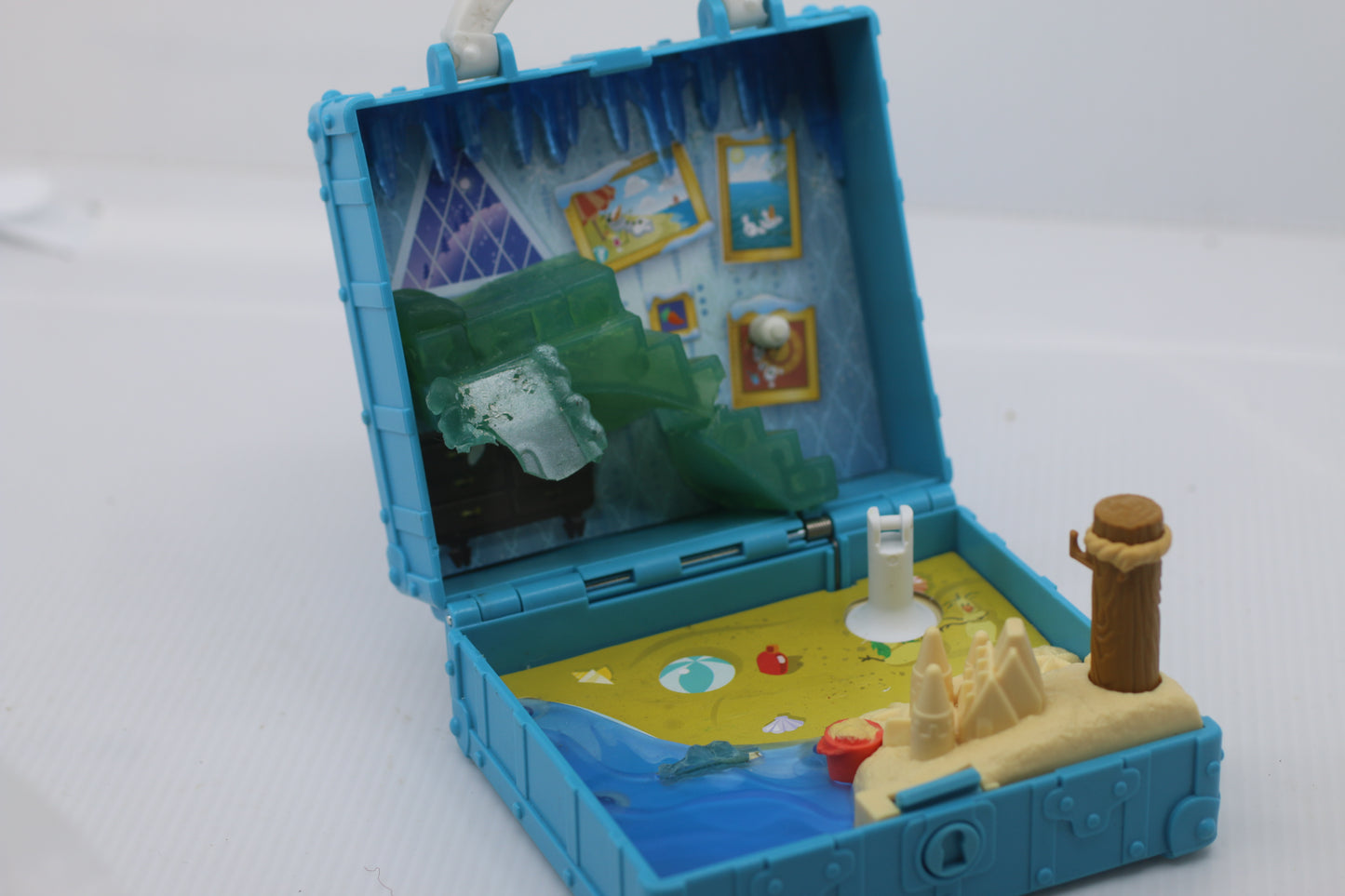 Frozen II Olaf’s Bedroom Pop Adventures Playset Missing pieces