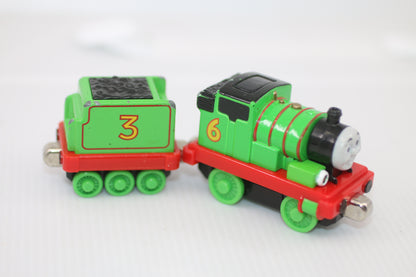 Thomas & Friends Take-n-Play Percy Diecast Metal Engine R8848 Fisher-Price