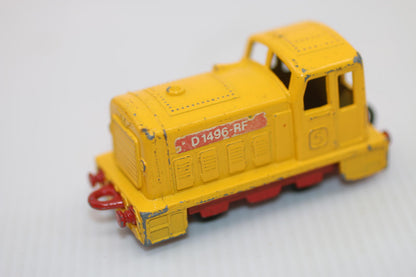 Matchbox Lesney #24 Yellow Diesel Shunter Die-Cast Vintage car toy