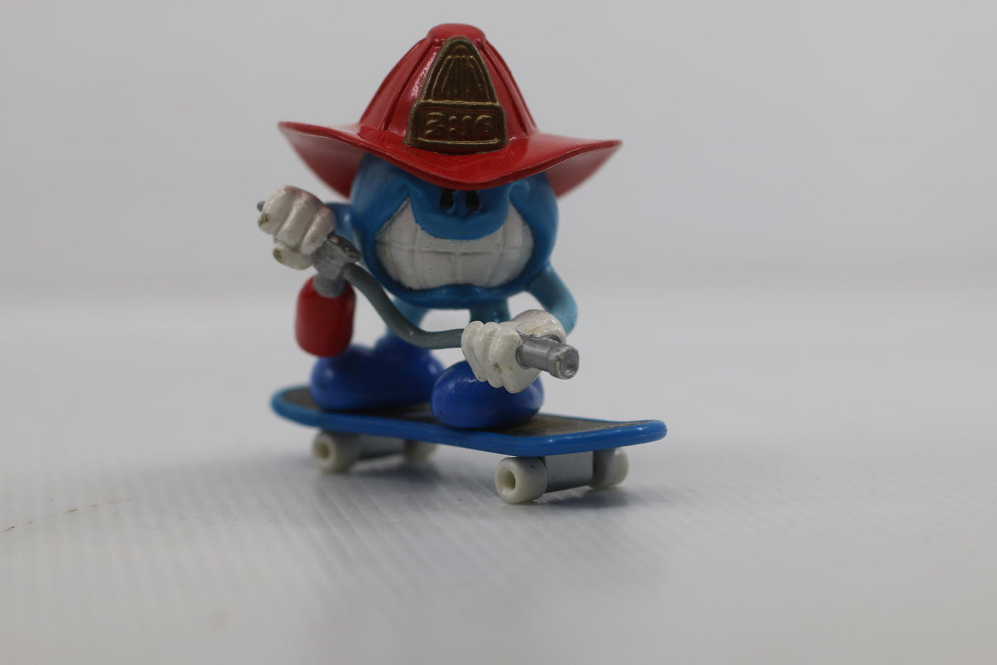 Wet Willy Firefighter Skateboard Figure Tech Deck Style Mini Toy