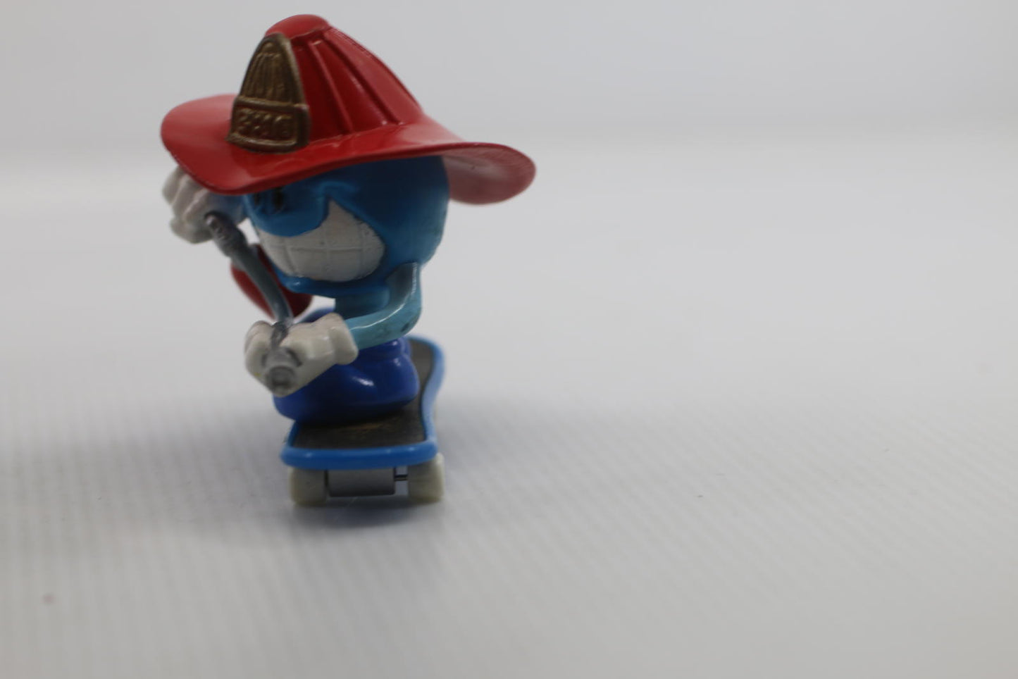 Wet Willy Firefighter Skateboard Figure Tech Deck Style Mini Toy