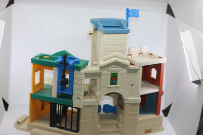 Vintage 1996 Fisher Price Great Adventure Wild Western Town Sheriff Hotel Bank