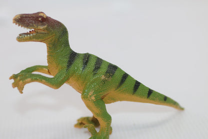2009 Animal Planet Velociraptor Plastic Dinosaur Raptor Figure Toys R Us TM 3"