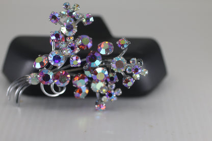 Super vintage clear and purple rhinestone brooch silver Flower