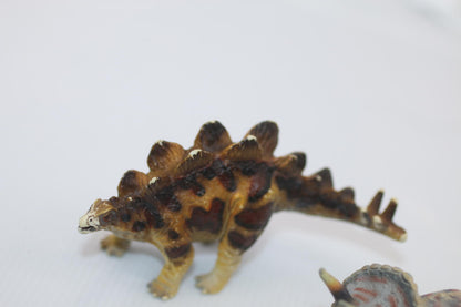 Stegosaurus & Triceratops Dinosaurs figures toys 2009&2002 toys played Schleich