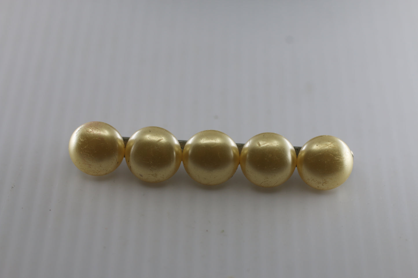 Vintage Golden tone faux Pearl used Brooch