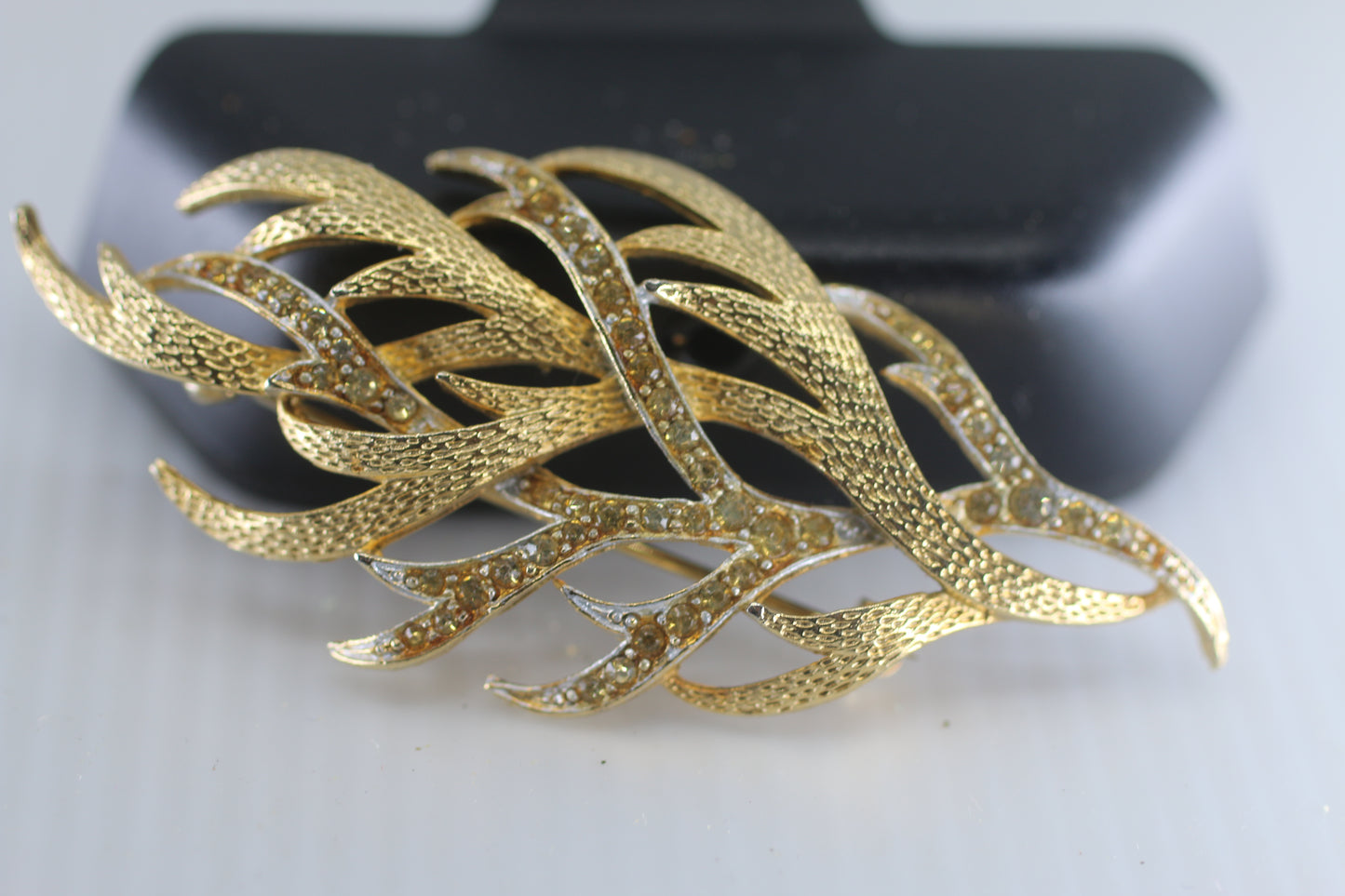 Gold Tone Leaf Brooch Floral Leaf Design Rhinestone