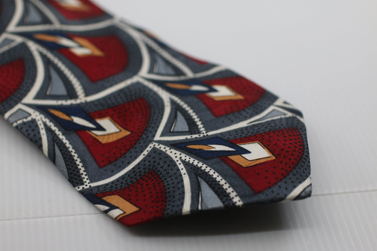 Geoffrey Beene colored Tie