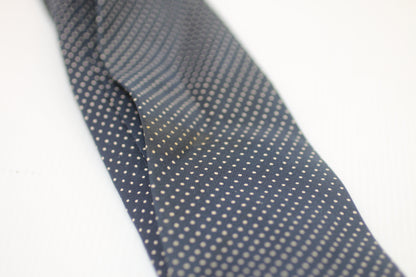 Used tie CA 04347 100$ silk Made in Canada Oscar de la Renta OR