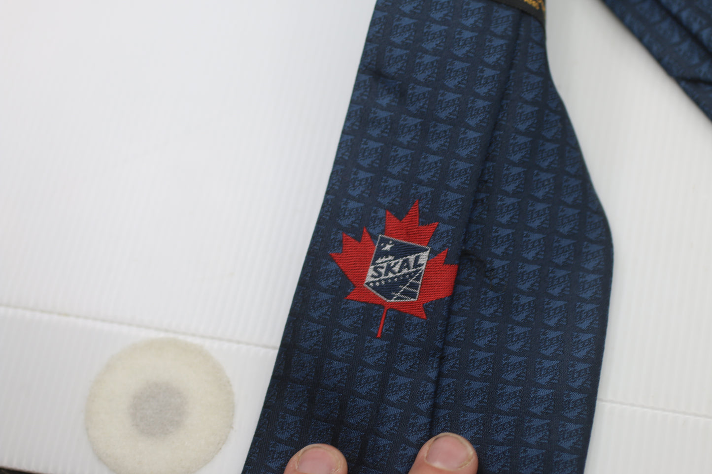 Monsieur Pierre Paris polyester CA00276 Skal Canadian Canada tie